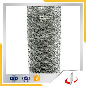 Rollo De <span class=keywords><strong>Malla</strong></span> De Alambre <span class=keywords><strong>Hexagonal</strong></span> Revestido DEL PVC <span class=keywords><strong>Gallinero</strong></span> Para Protección - Product Image 3