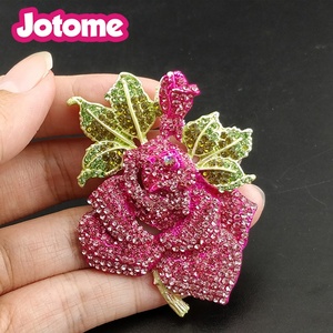 Broches de Aleación con Cristales al por Mayor, Chapados en Oro, 60mm, Grandes, con Diseño de Rosa, Hoja Verde y Flor, para Regalo de Boda, Compromiso o para Niños - Product Image 5