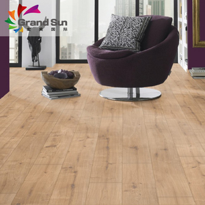 <span class=keywords><strong>Plancher</strong></span> stratifié en <span class=keywords><strong>bois</strong></span> de cerisier <span class=keywords><strong>rouge</strong></span>, <span class=keywords><strong>bois</strong></span> de chêne, classe 32 AC4, fabricant chinois - Product Image 5