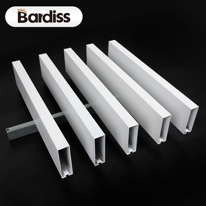 U forma decorativa tubo de aluminio techo suspendido aluminio blanco techo deflector - Product Image 5