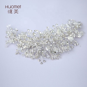 2019 <span class=keywords><strong>luxe</strong></span> cristal strass mariée <span class=keywords><strong>cheveux</strong></span> accessoires bijoux mariage couronne diadème à la main mariage <span class=keywords><strong>pince</strong></span> à <span class=keywords><strong>cheveux</strong></span> pour les femmes - Product Image 2