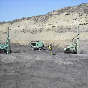 <span class=keywords><strong>Soilmec</strong></span> Roterende Pneumatische Rots Boorinstallatie Gebruikt Voor Mijnsonde Boren Voor Verkoop - Product Image 2