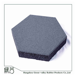 Chine <span class=keywords><strong>prix</strong></span> d'usine hexagone en caoutchouc pavé briques pour extérieur jardin voie aire de jeux allées cheval stable - Product Image 6
