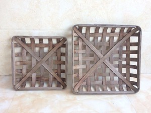 Quadratisches Rustikales Südstaaten-Farmhaus-Dekor Set aus Zwei Tabakkörben - Product Image 4
