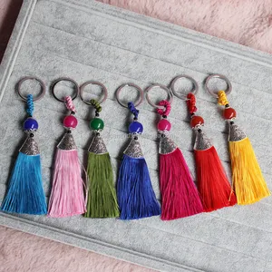 13.5センチメートルLength Ice Silk TasselとAcrylic Beads & Ring Top Earring/Bag/Keychain Tassel