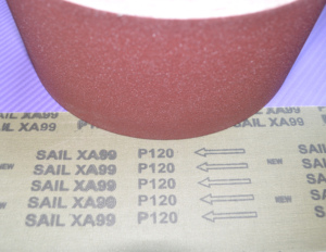 Maßgefertigte Aluminiumoxid-Schleifpapierrollen 60er Körnung Schleifleinen mit Stoffrücken Weiches Schleifpapier für Oberflächenpolitur - Product Image 2