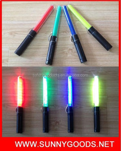 length28cm 10 stuks rode leds met zaklamp verkeersveiligheid tonfa stokje - Product Image 3