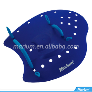 Pagaies de main d'entraînement professionnelles avec sangle réglable, marque Marium noire - Accessoires de natation essentiels pour les passionnés de piscine - Product Image 3