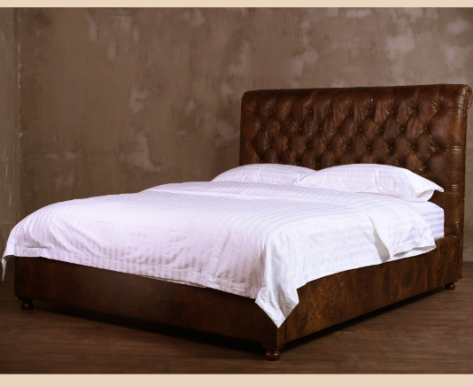 Винтажные кожаные двуспальная кровать