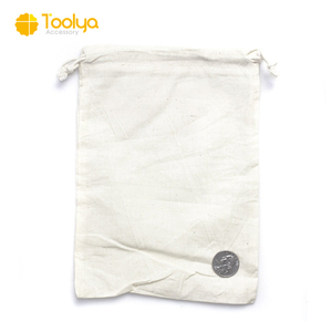 Рекламная перерабатываемая Экологически чистая Подарочная хлопчатобумажная тканевая муслиновая сумка на шнурке с напечатанным логотипом на заказ Холщовая Сумка на шнурке - Product Image 3