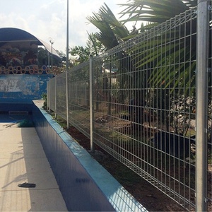 6ft * 8ft sıcak daldırma galvanizli <span class=keywords><strong>BRC</strong></span> tel tel örgü rulosu üst eskrim