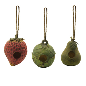 Encargo al por mayor polyresin poco acción colgante resina birdhouse - Product Image 2
