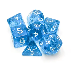 Set di dadi blu trasparenti/traslucidi personalizzati con glitter argento per gioco DND RPG