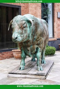 2015 nueva casa <span class=keywords><strong>de</strong></span> diseño <span class=keywords><strong>de</strong></span> tamaño natural <span class=keywords><strong>de</strong></span> bronce bull estatua - Product Image 1