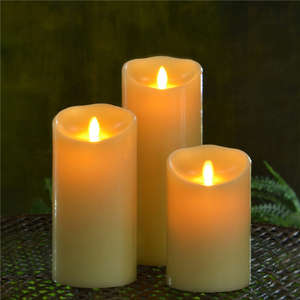 5 pollici In Movimento Wick Mirage Senza Fiamma Unscented Cera Pilastro Candela - Product Image 5
