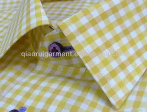 Men's middle gingham dress shirt with contrast buttons