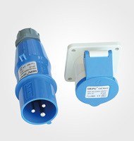 Produit de connecteurs de la meilleure qualité de prise de connecteur d'alimentation monophasé du rendement élevé 32A