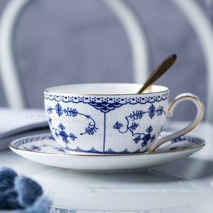 Grande capacità di cappuccino tazza di caffè <span class=keywords><strong>e</strong></span> piattino set, blu <span class=keywords><strong>e</strong></span> bianco tazza di porcellana <span class=keywords><strong>e</strong></span> piattino set con bordo in <span class=keywords><strong>oro</strong></span> antico tazze - Product Image 3