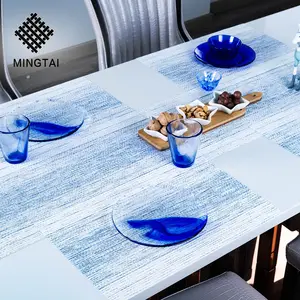 Bonne qualité pas cher cuisine salle à manger de nourriture chaude en plastique pvc dîner café tapis de table en gros tissu tissé napperons en vinyle
