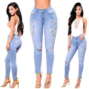 Vrouwen Nieuwe Mode Light Blue Ripped Borduren Groothandel Jeans Licht Blauw Broek Skinny Denim