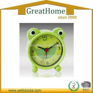 Lovely Cartoon <strong>Frog</strong> <strong>Shape</strong> Design Table Vibrating Alarm Plastic Quartz <strong>Clock</strong> Reloj Desk <strong>Clock</strong> - Product Image 2