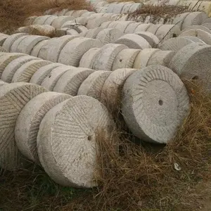 Di recupero del giardino antico granito macina