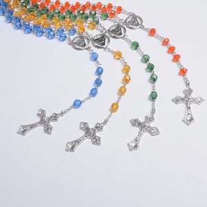 Collana di Perline Sfaccettate Multicolore, Rosari in Plastica, Rosario Cattolico all'Ingrosso dalla Fabbrica di YIWU - Product Image 2