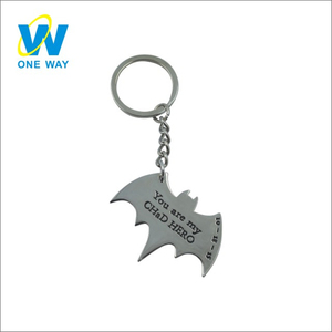 De <span class=keywords><strong>metal</strong></span> de encargo película de <span class=keywords><strong>batman</strong></span> clave Cadena clave cadena grabado - Product Image 1