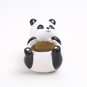 Roogo Creative Art Artisanat Sourire Panda Forme Succulent Planteur Pot Résine Décoration De Bureau Pots De Fleurs pour La Maison ou Le Jardin Cadeaux - Product Image 3