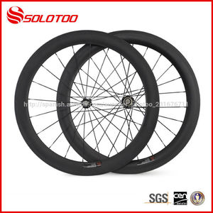 oem del precio chino <span class=keywords><strong>motos</strong></span> juego de ruedas de carbono clincher 60mm en la acción - Product Image 1