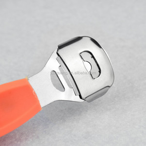 Lime à pied en acier inoxydable de 6 pouces pour enlever les callosités et rasoir pour peau dure avec poignée en plastique jetable - Product Image 3
