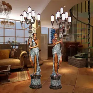 아름 다운 여자의 야외 데코 캐스트 골동품 동상 램프