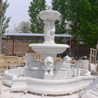 Grande sculpture de lion en marbre blanc pour l'extérieur, fontaine