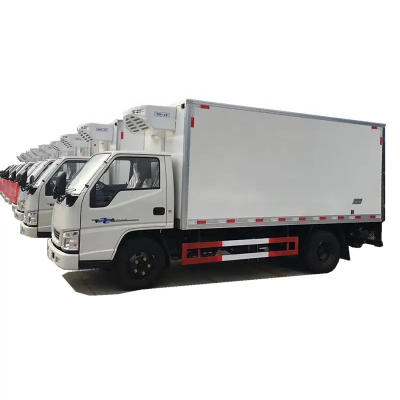 日本JMC RHDまたはLDH 4トン積載量冷蔵トラック4メートルバンボックス付き