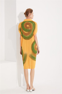 Nueva rodilla-longitud <span class=keywords><strong>de</strong></span> las <span class=keywords><strong>mujeres</strong></span> impresas plisadas estilo Africano <span class=keywords><strong>de</strong></span> las <span class=keywords><strong>mujeres</strong></span> Casual Breasted Cardigan abrigo vestido <span class=keywords><strong>de</strong></span> longitud media - Product Image 4