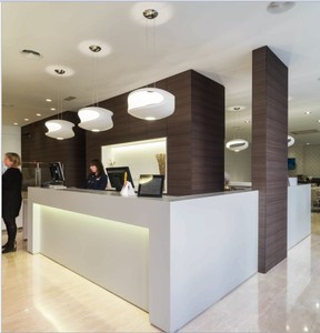 Bancone <span class=keywords><strong>Reception</strong></span> Moderno per Salone e <span class=keywords><strong>Ufficio</strong></span> con Design a Parete Posteriore, Scrivania <span class=keywords><strong>Reception</strong></span> per Arredamento Alberghiero - Product Image 3