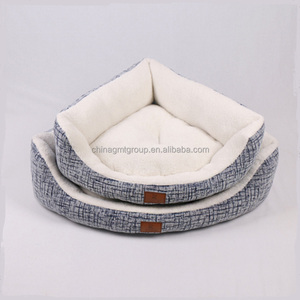 GMTPET fábrica de mascotas al por mayor OEM cómodo sector cálido moda impermeable camas para mascotas perro cama de excavación - Product Image 4