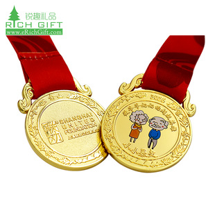 A granel barato <span class=keywords><strong>de</strong></span> exquisita artesanía <span class=keywords><strong>de</strong></span> metal esmalte carnaval fiesta Santa medalla del Día con cordón justo no pedido mínimo - Product Image 5