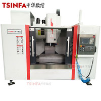 Centre d'usinage universel à haute précision TVK850 Mitsubishi BT40, fraiseuse verticale à 3 axes, table rotative optionnelle, division