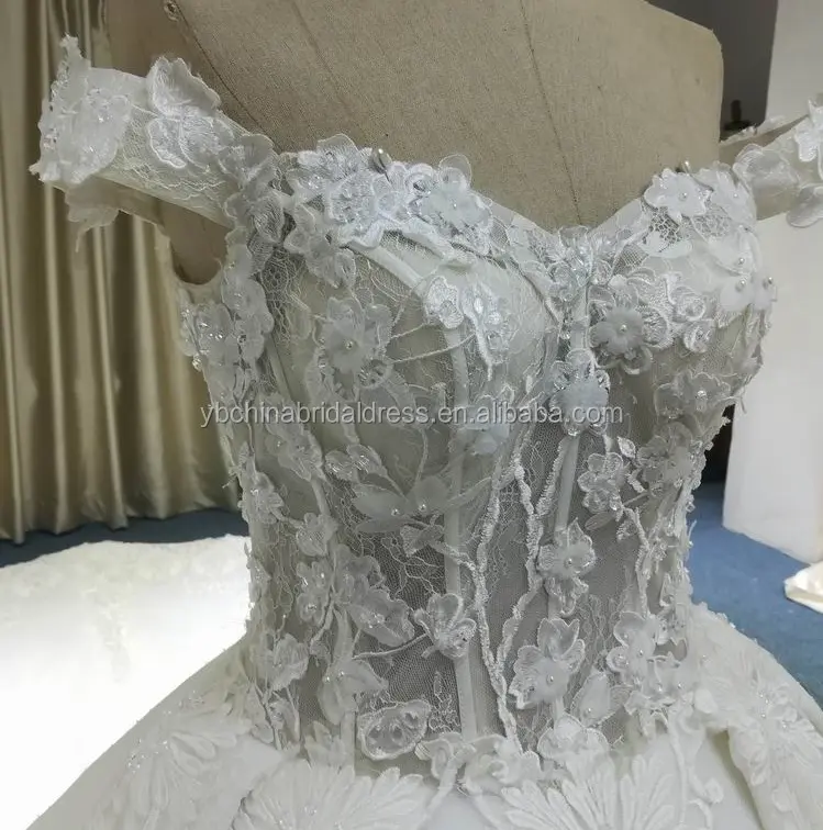 Роскошное большое платье с кружевом и хрустальными бусинами, Свадебное бальное платье