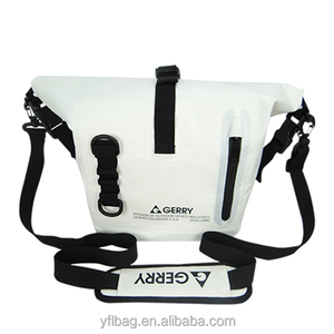 Sac messager élégant tendance en PVC imperméable en nylon pour appareil photo, conception optimisée pour les excursions en plein air, capacité <span class=keywords><strong>de</strong></span> 5L et 10L, logo personnalisé - Product Image 1