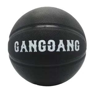 Basket-ball en cuir noir personnalisé avec logo blanc taille 29.5