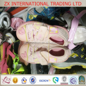 Beaucoup de chaussures utilisées en balles à vendre au Kenya prix bon marché vente de chaussures usagées pour la Tanzanie - Product Image 1