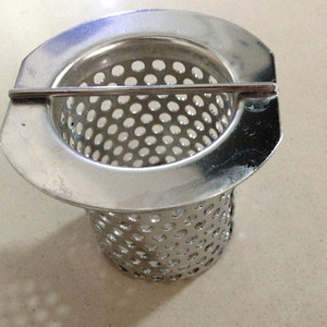 Filtre <span class=keywords><strong>à</strong></span> évier en acier inoxydable perforé <span class=keywords><strong>à</strong></span> trous carrés avec une efficacité de 99% pour les tuyaux d'évacuation - Product Image 3