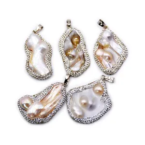 Wholesale oyster pearls pendant baroque pearl pendants micro rhinestones paved pearl jewelry for necklace making