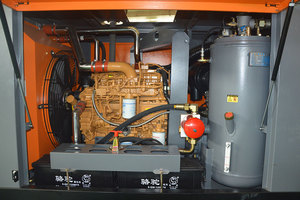 Atlas Sullair aviador Fusheng <span class=keywords><strong>Ingersoll</strong></span> <span class=keywords><strong>Rand</strong></span> IR Doosan portátil Diesel <span class=keywords><strong>compresor</strong></span> de <span class=keywords><strong>aire</strong></span> de tornillo - Product Image 3