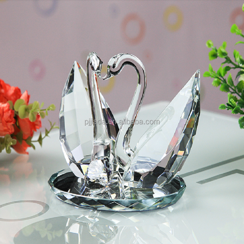 クリスタルガラス装飾白鳥の置物風水工芸品家の結婚式の装飾の