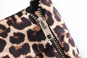 Estate Drop Shipping elegante spiaggia Casual pantaloni <span class=keywords><strong>corti</strong></span> a vita media con stampa leopardata <span class=keywords><strong>pantaloncini</strong></span> da donna per donna - Product Image 3