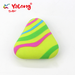 <span class=keywords><strong>Gomme</strong></span> à effacer <span class=keywords><strong>pour</strong></span> enfants, arc-en-ciel coloré, design original Yalong, matériau TPR, forme triangulaire - Product Image 1