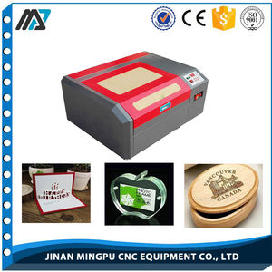200*300mm 400*400mm <span class=keywords><strong>PET</strong></span>-<span class=keywords><strong>ID</strong></span>-<span class=keywords><strong>Tag</strong></span>-Gravier maschine für MDF-Papier aus Gummi holz mit LAS DST DXF-Grafikformat-Unterstützung - Product Image 2